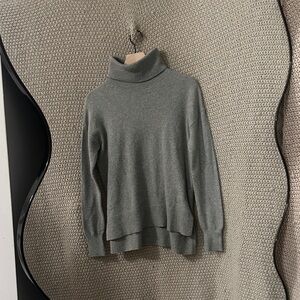 Banana Republic Gray Turtleneck Sweater